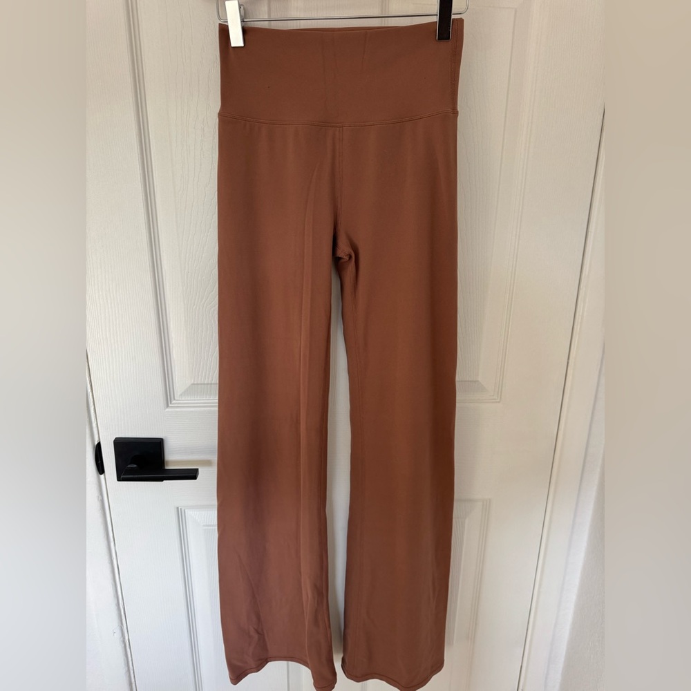 Vuori AllTheFeels Flare Leggings